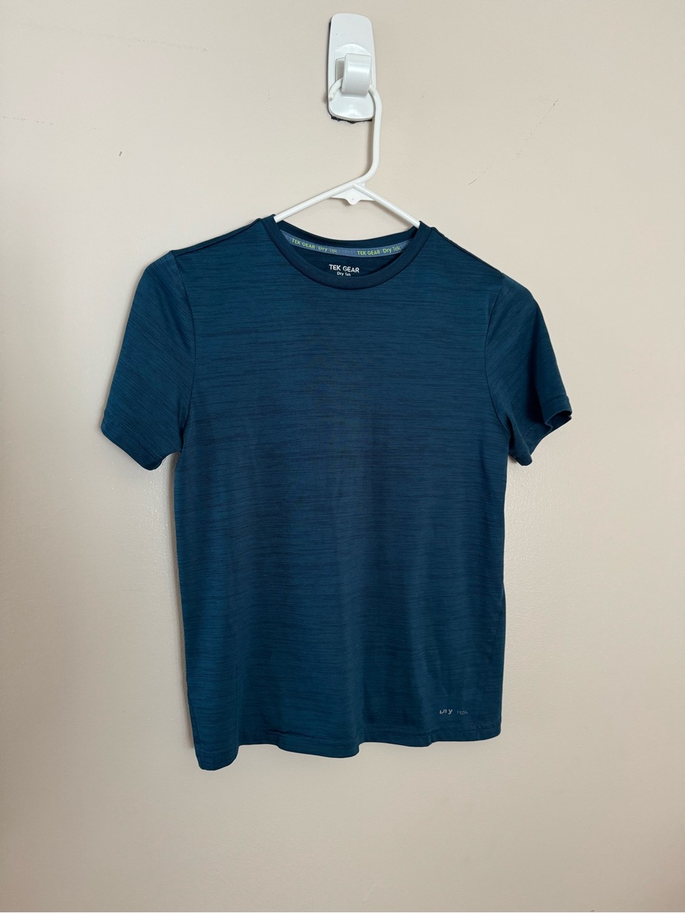Tek Gear navy blue Dry Tek Athletic Tee
Sz L